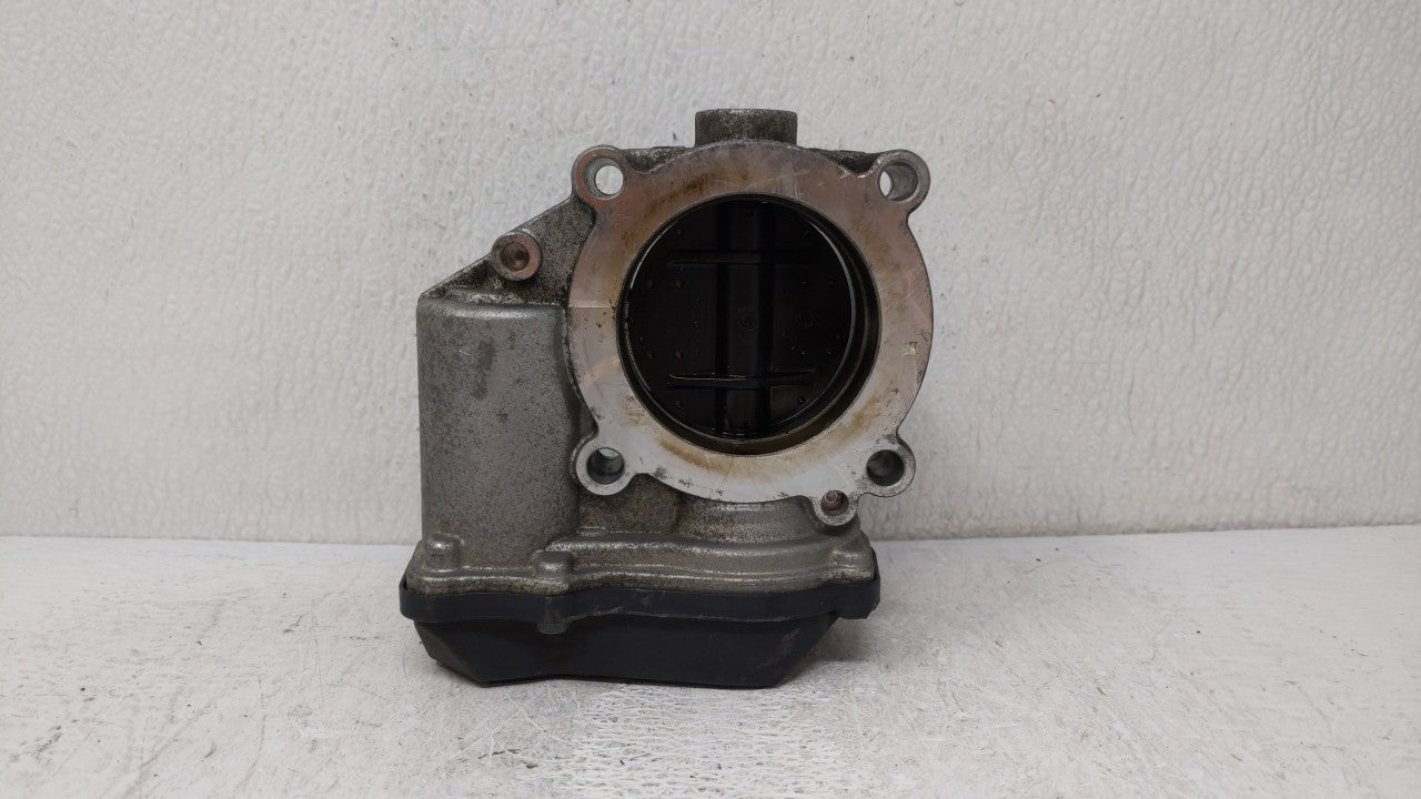 2009-2018 Volkswagen Tiguan Throttle Body P/N:06F 133 062 E 06F 133 062 J Fits OEM Used Auto Parts - Oemusedautoparts1.com