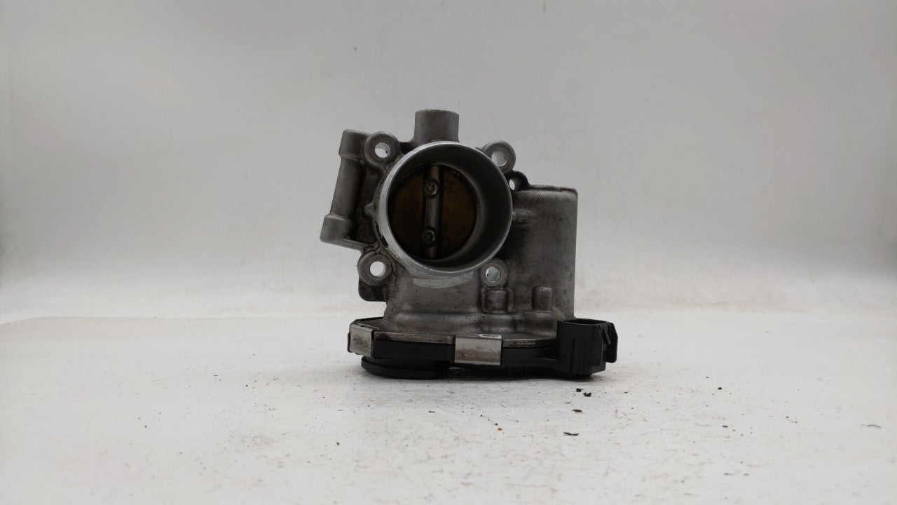 2011-2016 Chevrolet Cruze Throttle Body P/N:55565489 12644239AA Fits 2011 2012 2013 2014 2015 2016 2017 2018 2019 OEM Used Auto Parts - Oemusedautoparts1.com