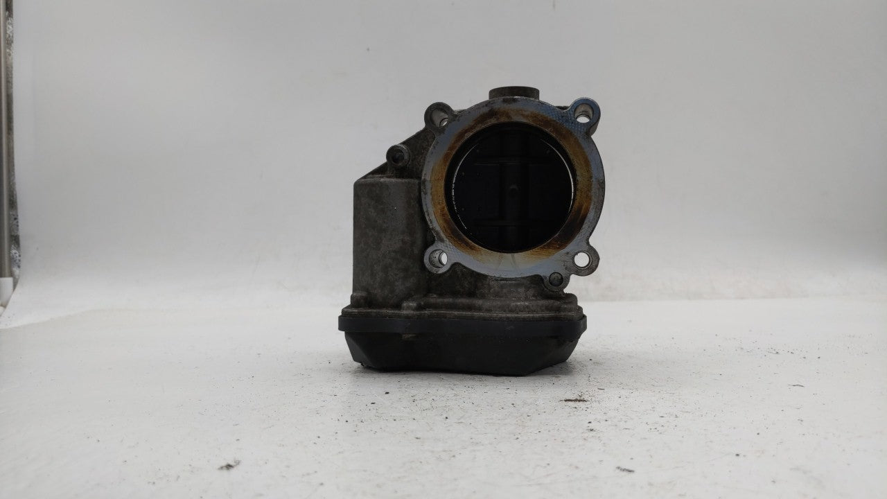 2009-2017 Volkswagen Cc Throttle Body P/N:06F 133 062 E 06F 133 062 J Fits OEM Used Auto Parts - Oemusedautoparts1.com