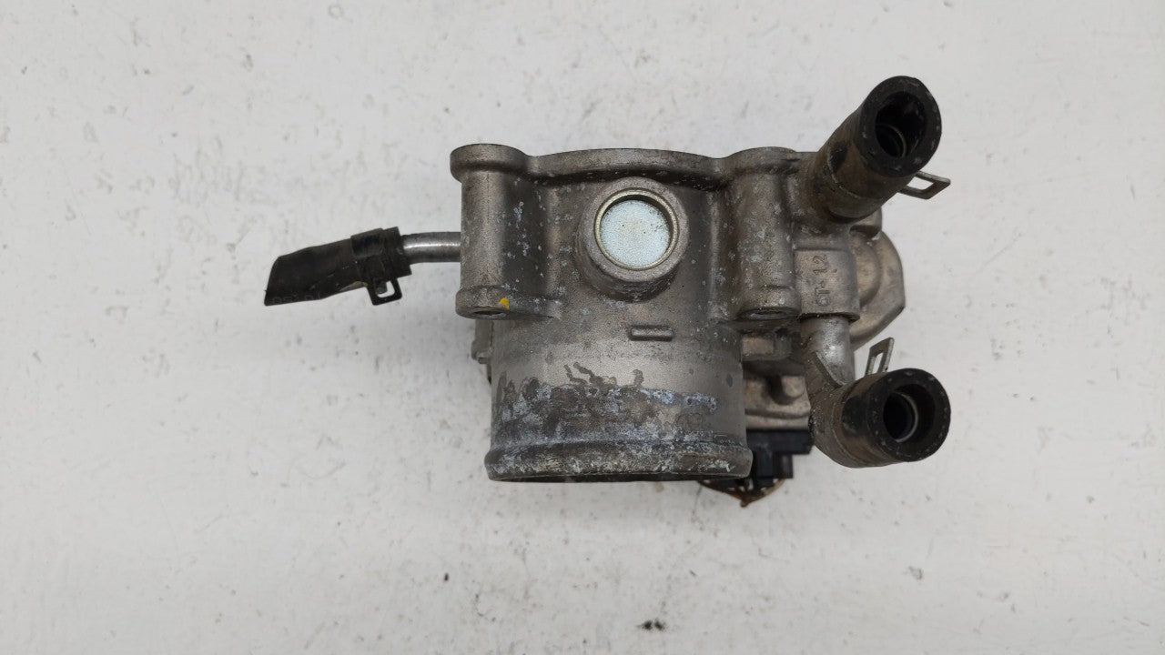 2012-2019 Hyundai Accent Throttle Body P/N:35100-2B300 Fits 2012 2013 2014 2015 2016 2017 2018 2019 OEM Used Auto Parts - Oemusedautoparts1.com