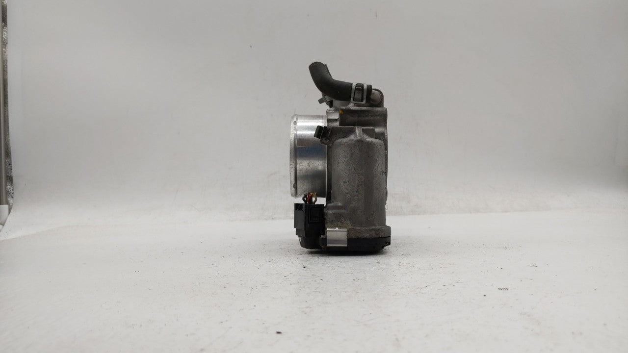 2015-2019 Hyundai Sonata Throttle Body P/N:0 280 750 618 35100-2G600 Fits 2015 2016 2017 2018 2019 OEM Used Auto Parts - Oemusedautoparts1.com