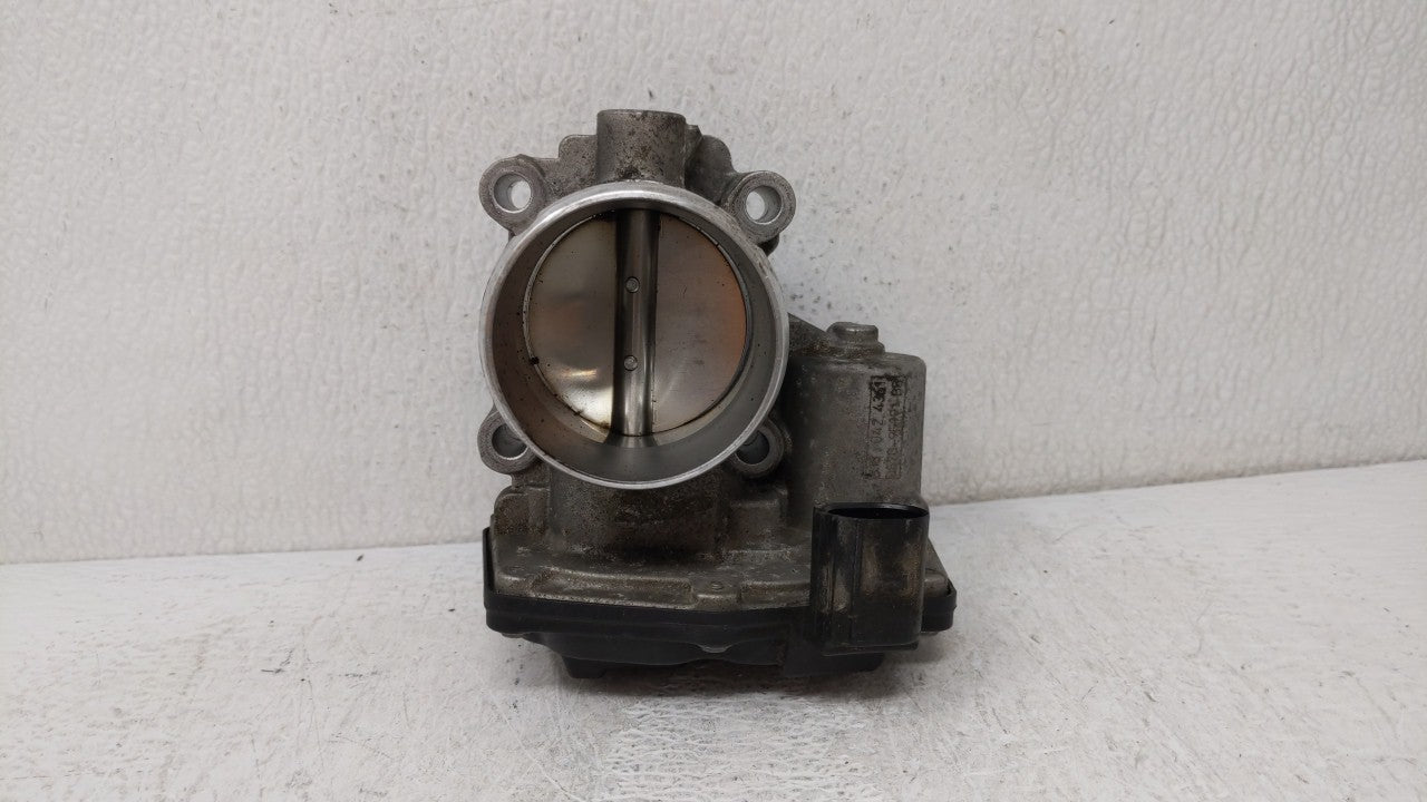 2014-2019 Ford Fusion Throttle Body P/N:DS7G-9E991-BB DS7G-9F991-CA Fits 2014 2015 2016 2017 2018 2019 OEM Used Auto Parts - Oemusedautoparts1.com