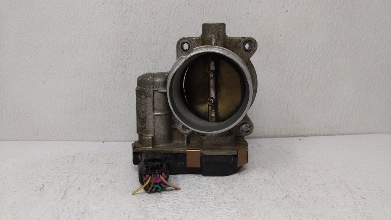 2006-2011 Chevrolet Impala Throttle Body P/N:7Y21 01261 A RME72-1A 7029 Fits 2006 2007 2008 2009 2010 2011 OEM Used Auto Parts - Oemusedautoparts1.com