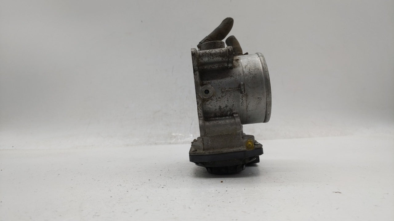 2011-2018 Hyundai Elantra Throttle Body P/N:35100-2E000 Fits 2011 2012 2013 2014 2015 2016 2017 2018 2019 OEM Used Auto Parts - Oemusedautoparts1.com