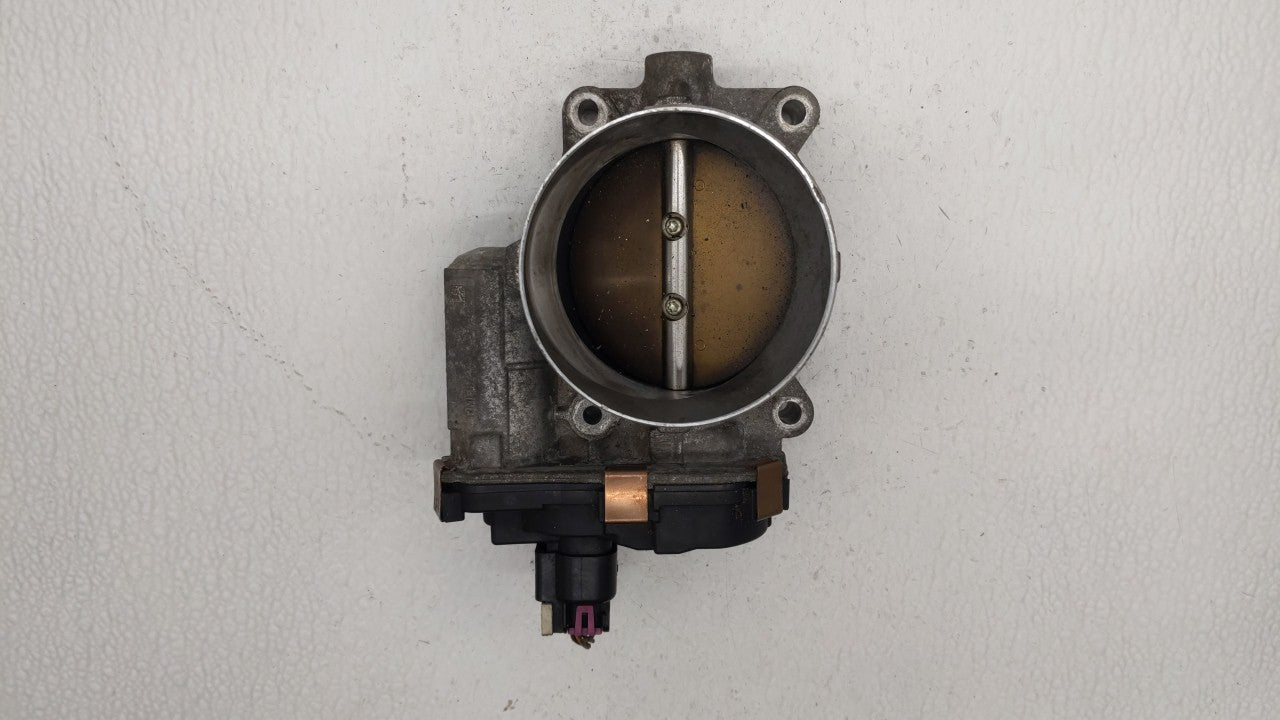 2009-2013 Chevrolet Silverado 1500 Throttle Body P/N:RME87 Fits 2009 2010 2011 2012 2013 2014 2015 OEM Used Auto Parts - Oemusedautoparts1.com