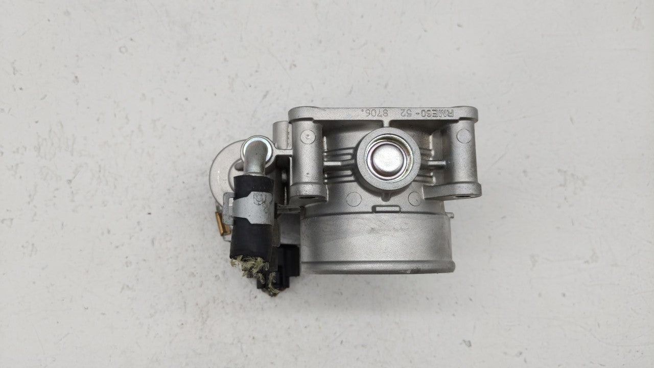 2016-2018 Infiniti Q50 Throttle Body P/N:RME60-52 Fits 2016 2017 2018 OEM Used Auto Parts - Oemusedautoparts1.com