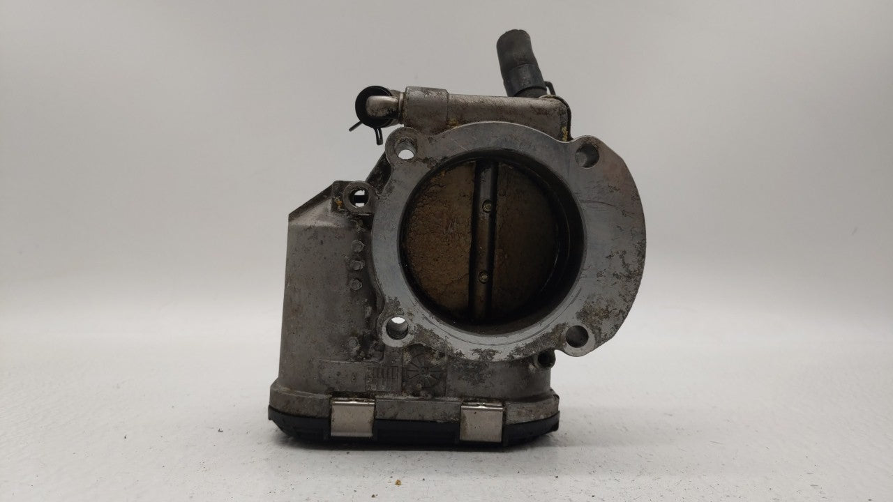 2011-2014 Hyundai Sonata Throttle Body P/N:35100-2G700 Fits 2011 2012 2013 2014 2015 2016 OEM Used Auto Parts - Oemusedautoparts1.com