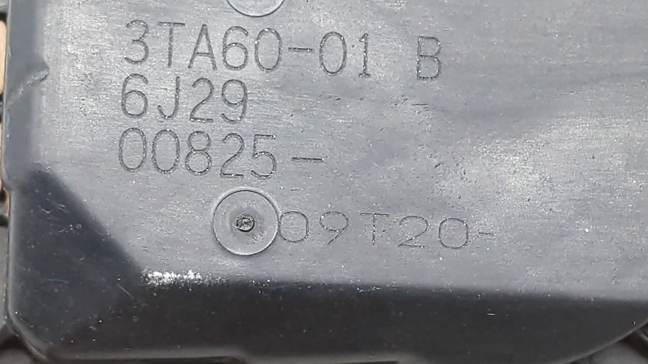 2014-2019 Nissan Rogue Throttle Body P/N:3TA60-01 B 3TA60-01 A Fits 2013 2014 2015 2016 2017 2018 2019 OEM Used Auto Parts - Oemusedautoparts1.com