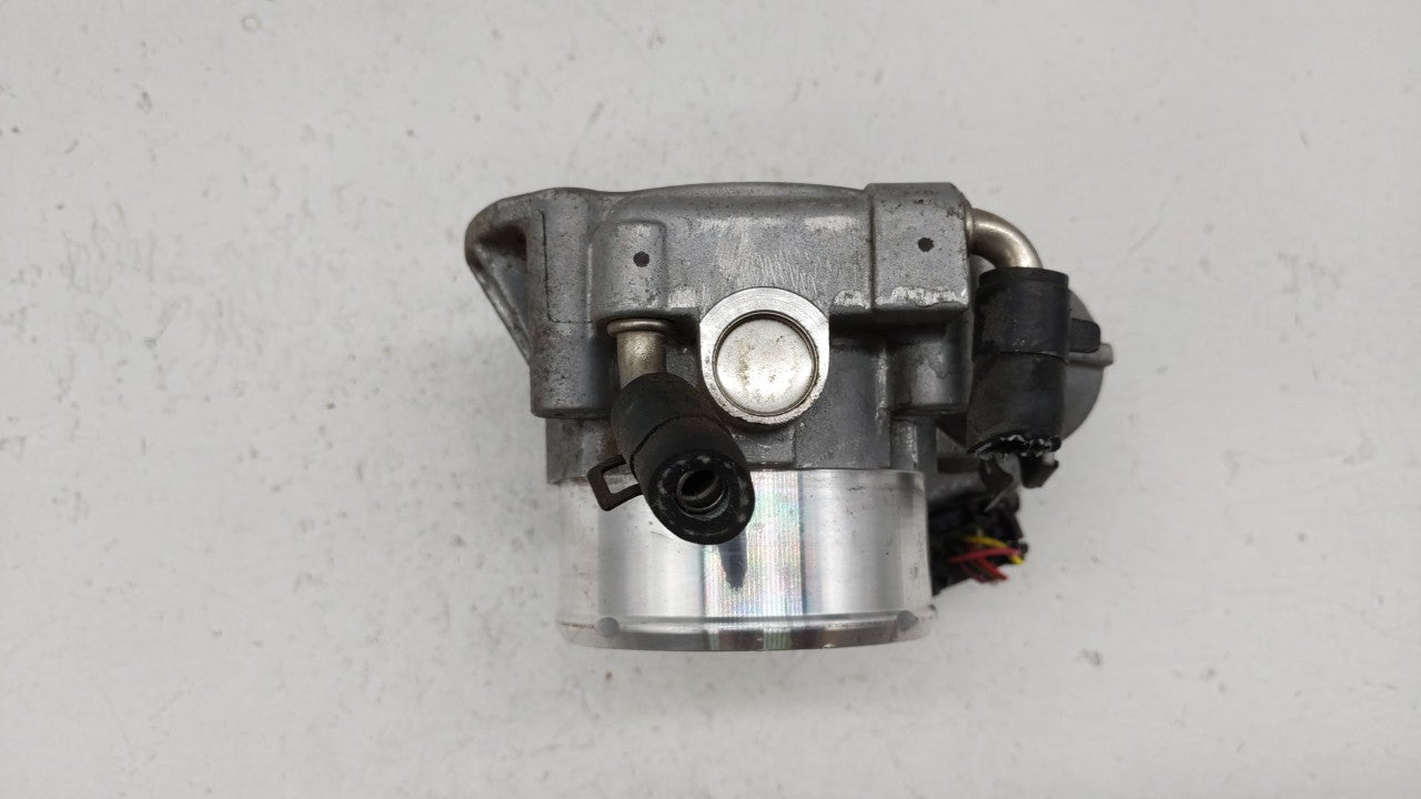 2011-2015 Kia Optima Throttle Body P/N:35100-2G700 Fits 2011 2012 2013 2014 2015 2016 OEM Used Auto Parts - Oemusedautoparts1.com