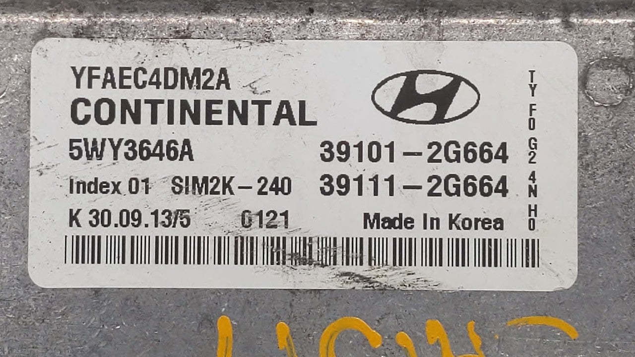 2011-2014 Hyundai Sonata PCM Engine Computer ECU ECM PCU OEM P/N:39101-2G661 39111-2G661 Fits 2011 2012 2013 2014 OEM Used Auto Parts - Oemusedautoparts1.com