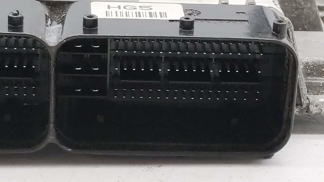 2014-2015 Kia Sorento PCM Engine Computer ECU ECM PCU OEM P/N:39103-2GBL0 39103-2GBL2 Fits 2014 2015 OEM Used Auto Parts - Oemusedautoparts1.com