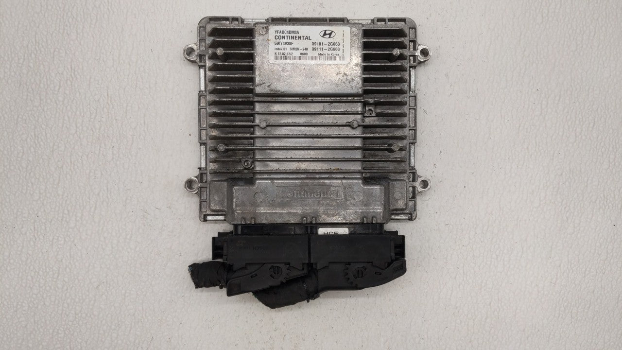 2011-2014 Hyundai Sonata PCM Engine Computer ECU ECM PCU OEM P/N:39101-2G661 39111-2G661 Fits 2011 2012 2013 2014 OEM Used Auto Parts - Oemusedautoparts1.com