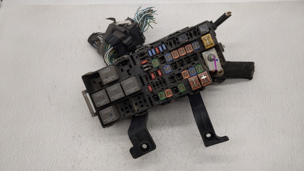 2010-2012 Ford Fusion Fusebox Fuse Box Panel Relay Module P/N:6E5T-14A003-AB BE5T-14290-E Fits 2010 2011 2012 OEM Used Auto Parts - Oemusedautoparts1.com