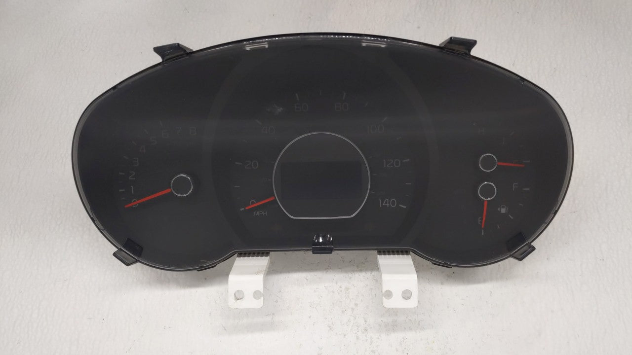 2017-2019 Kia Soul Instrument Cluster Speedometer Gauges P/N:94006-92720 94006-B2720 Fits 2017 2018 2019 OEM Used Auto Parts - Oemusedautoparts1.com