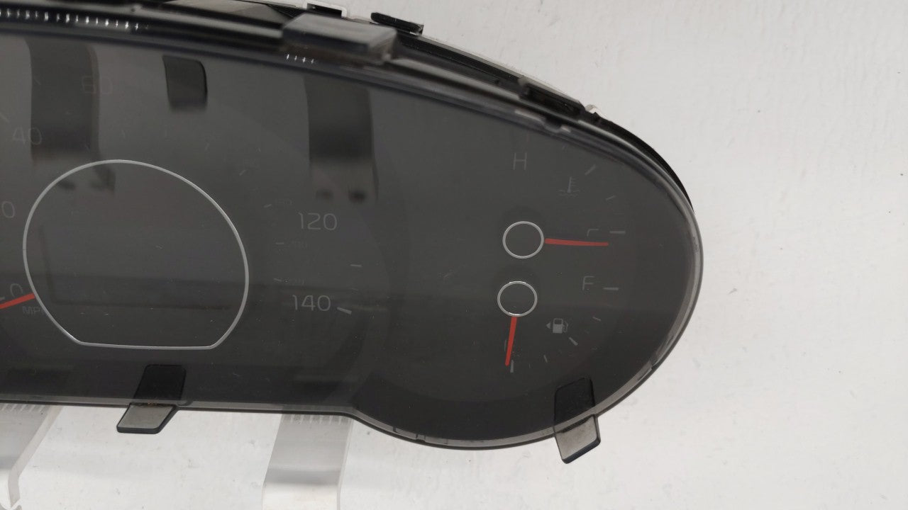 2016 Kia Soul Instrument Cluster Speedometer Gauges P/N:94006-B2600 Fits OEM Used Auto Parts - Oemusedautoparts1.com