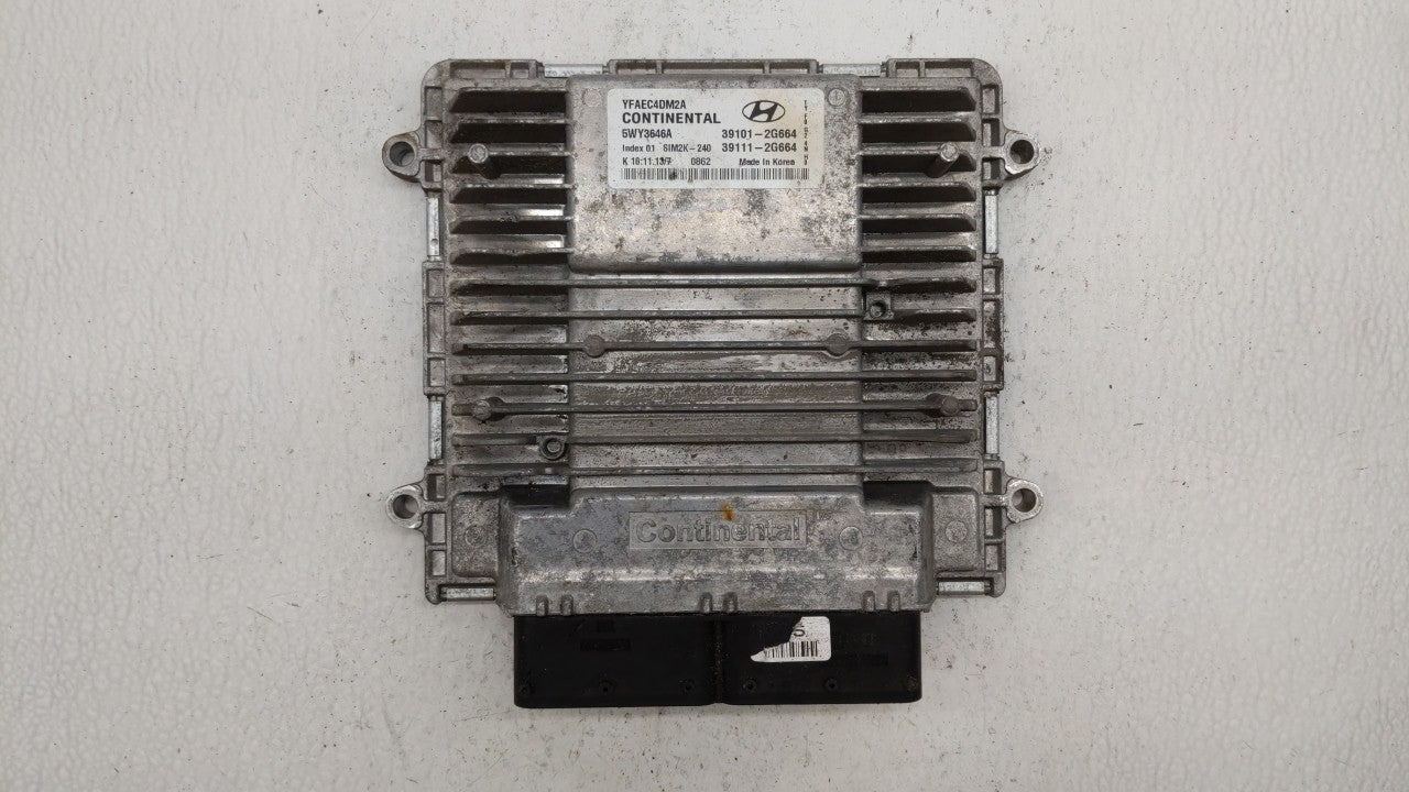 2011-2014 Hyundai Sonata PCM Engine Computer ECU ECM PCU OEM P/N:39101-2G661 39111-2G661 Fits 2011 2012 2013 2014 OEM Used Auto Parts - Oemusedautoparts1.com