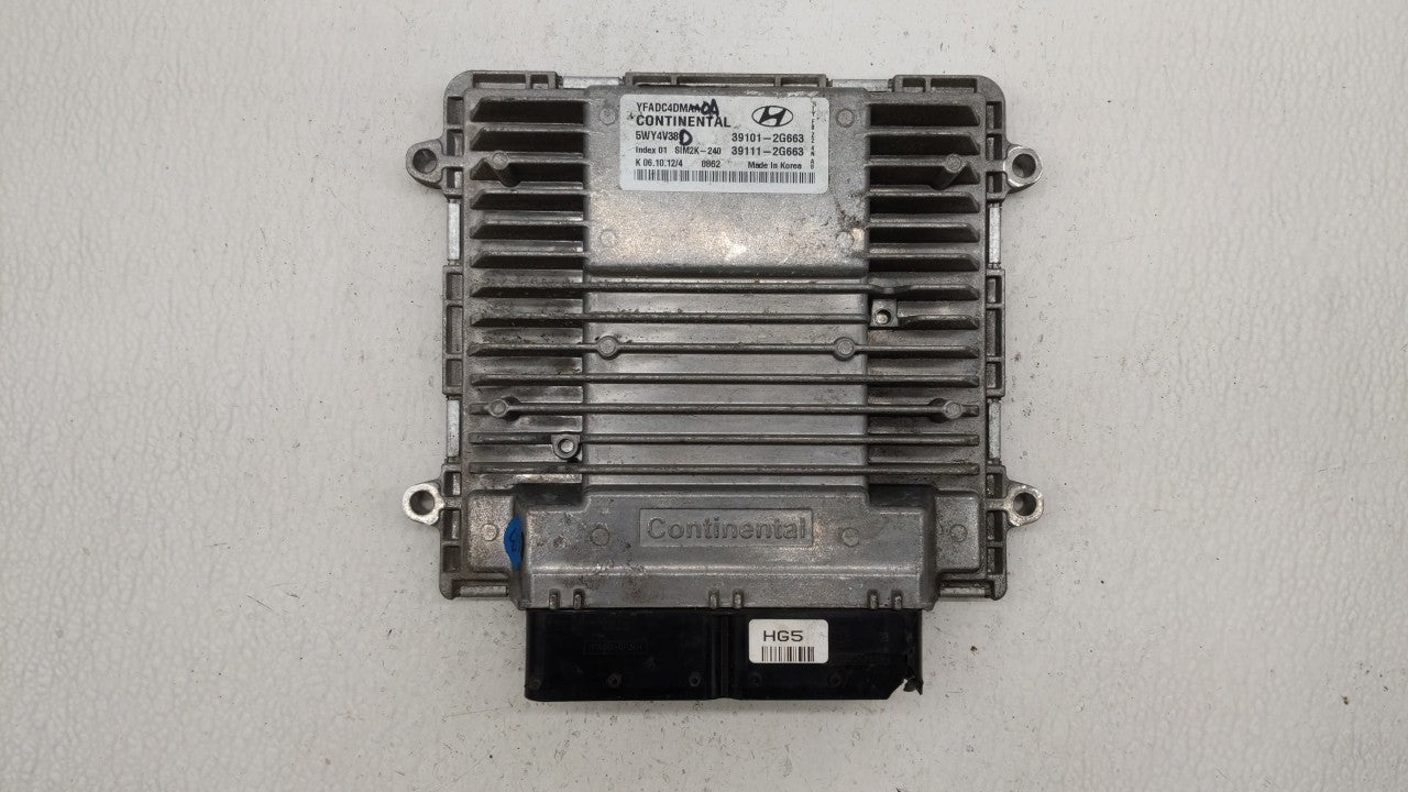 2011-2014 Hyundai Sonata PCM Engine Computer ECU ECM PCU OEM P/N:39101-2G661 39111-2G661 Fits 2011 2012 2013 2014 OEM Used Auto Parts - Oemusedautoparts1.com