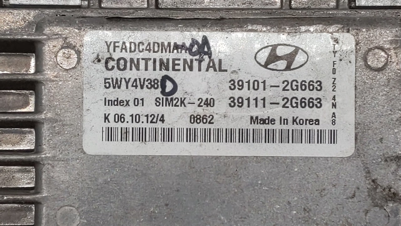 2011-2014 Hyundai Sonata PCM Engine Computer ECU ECM PCU OEM P/N:39101-2G661 39111-2G661 Fits 2011 2012 2013 2014 OEM Used Auto Parts - Oemusedautoparts1.com