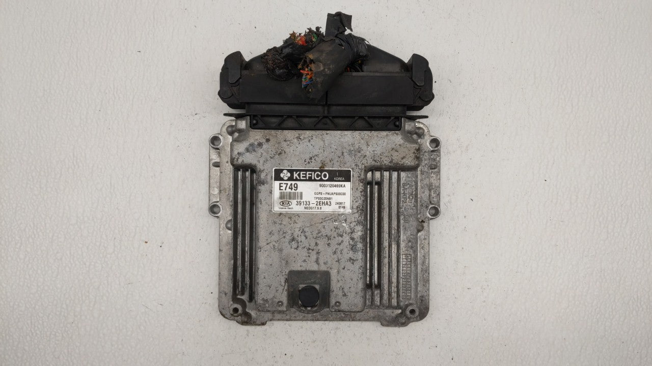 2015 Kia Soul PCM Engine Computer ECU ECM PCU OEM P/N:39133-2EHA5 39132-2EHA5 Fits OEM Used Auto Parts - Oemusedautoparts1.com