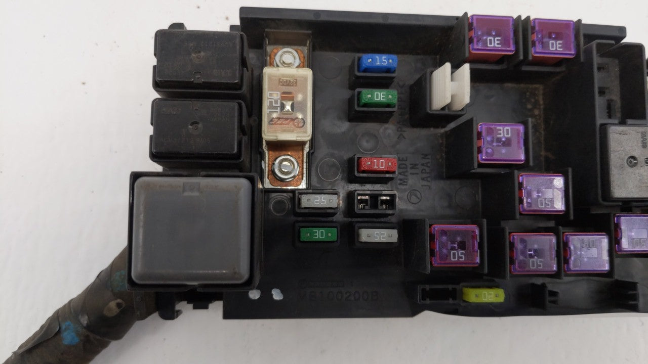 2010-2013 Subaru Forester Fusebox Fuse Box Panel Relay Module P/N:82241SC050 MB100200B Fits 2010 2011 2012 2013 OEM Used Auto Parts - Oemusedautoparts1.com