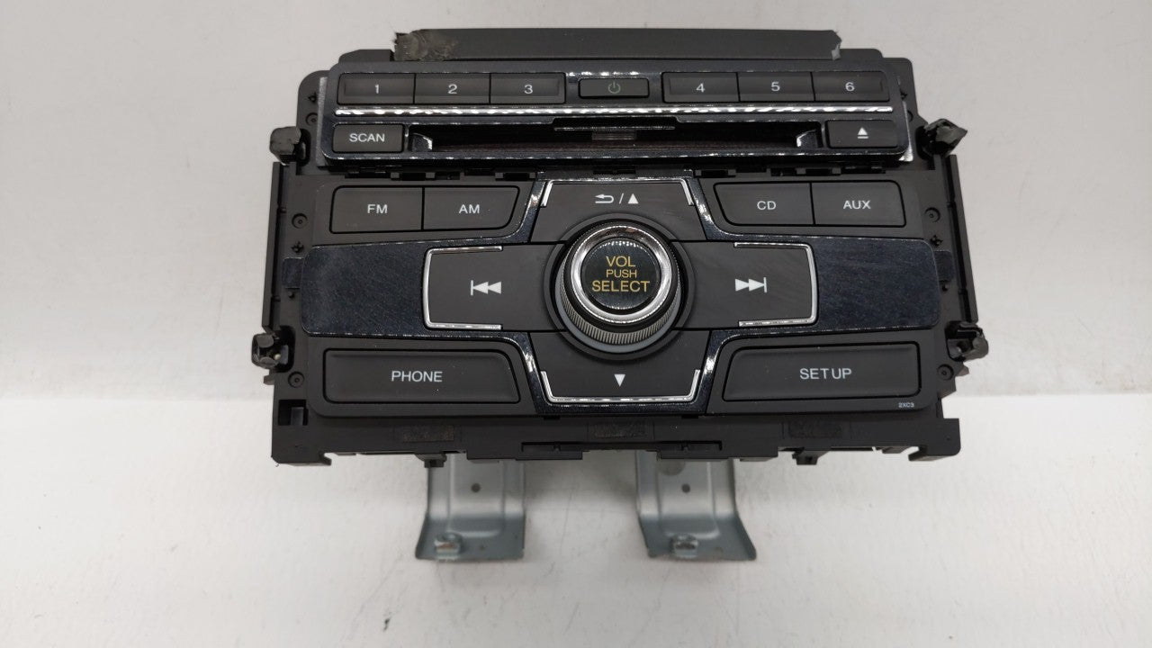 2013-2015 Honda Civic Radio AM FM Cd Player Receiver Replacement P/N:39100-TR3-A314-M1 39100-TS8-L314-M1 Fits 2013 2014 2015 OEM Used Auto Parts - Oemusedautoparts1.com