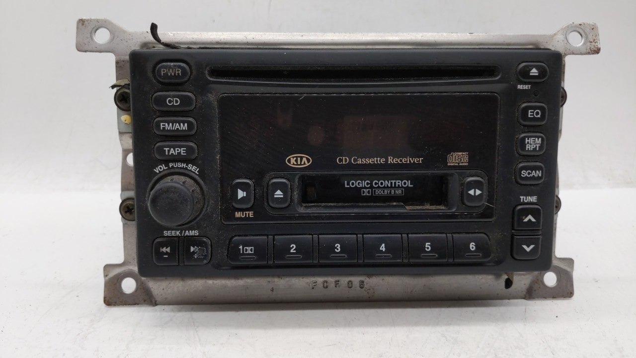 2002 Kia Sedona Radio AM FM Cd Player Receiver Replacement P/N:0K54Y 66 860C Fits OEM Used Auto Parts - Oemusedautoparts1.com