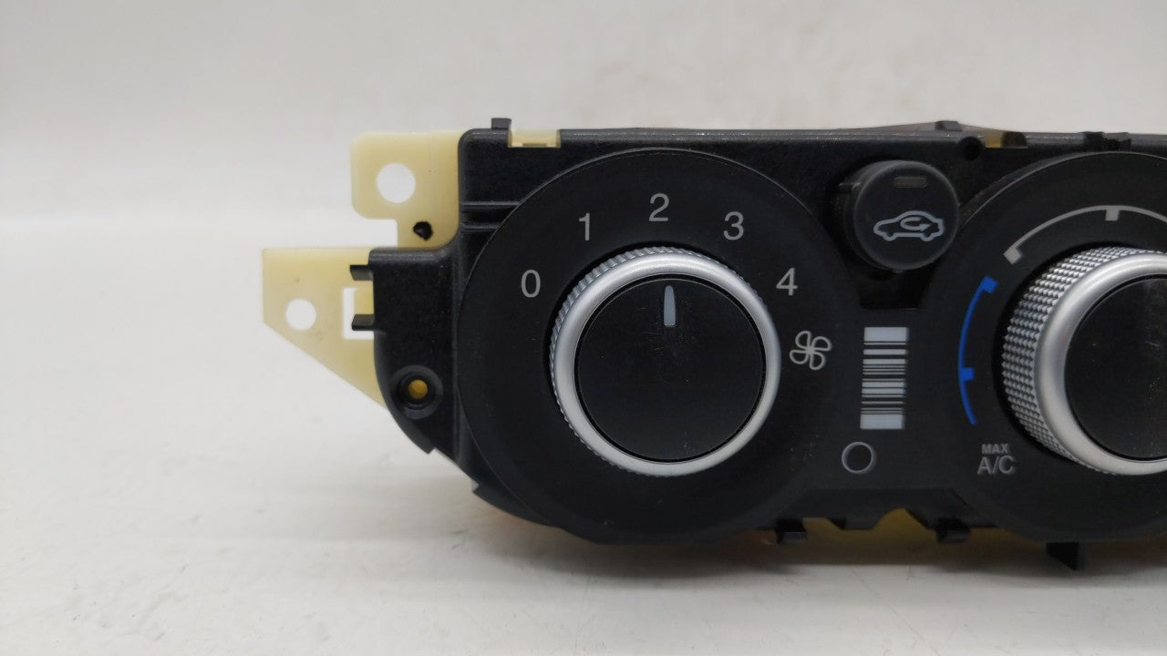 2013-2016 Ford Escape Climate Control Module Temperature AC/Heater Replacement P/N:CJ5T-19980-CF CJ5T-19980-DD Fits OEM Used Auto Parts - Oemusedautoparts1.com