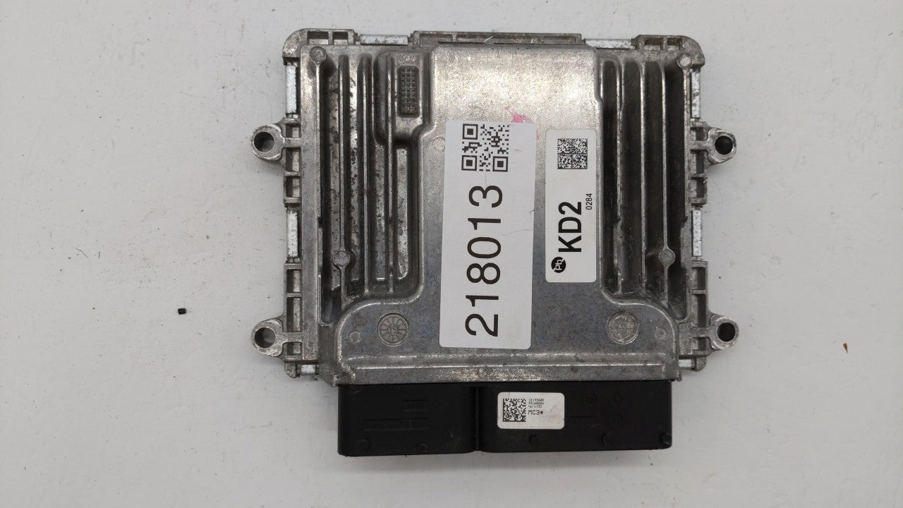 2017-2018 Hyundai Ioniq PCM Engine Computer ECU ECM PCU OEM P/N:39101-03HM4 39110-03HM4 Fits 2017 2018 OEM Used Auto Parts - Oemusedautoparts1.com