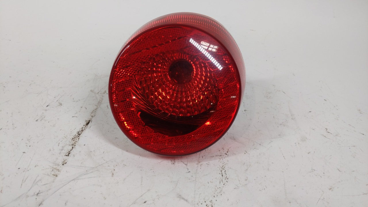 2005-2010 Chevrolet Cobalt Tail Light Assembly Passenger Right OEM P/N:16532532 A 15271525 Fits 2005 2006 2007 2008 2009 2010 OEM Used Auto Parts - Oemusedautoparts1.com