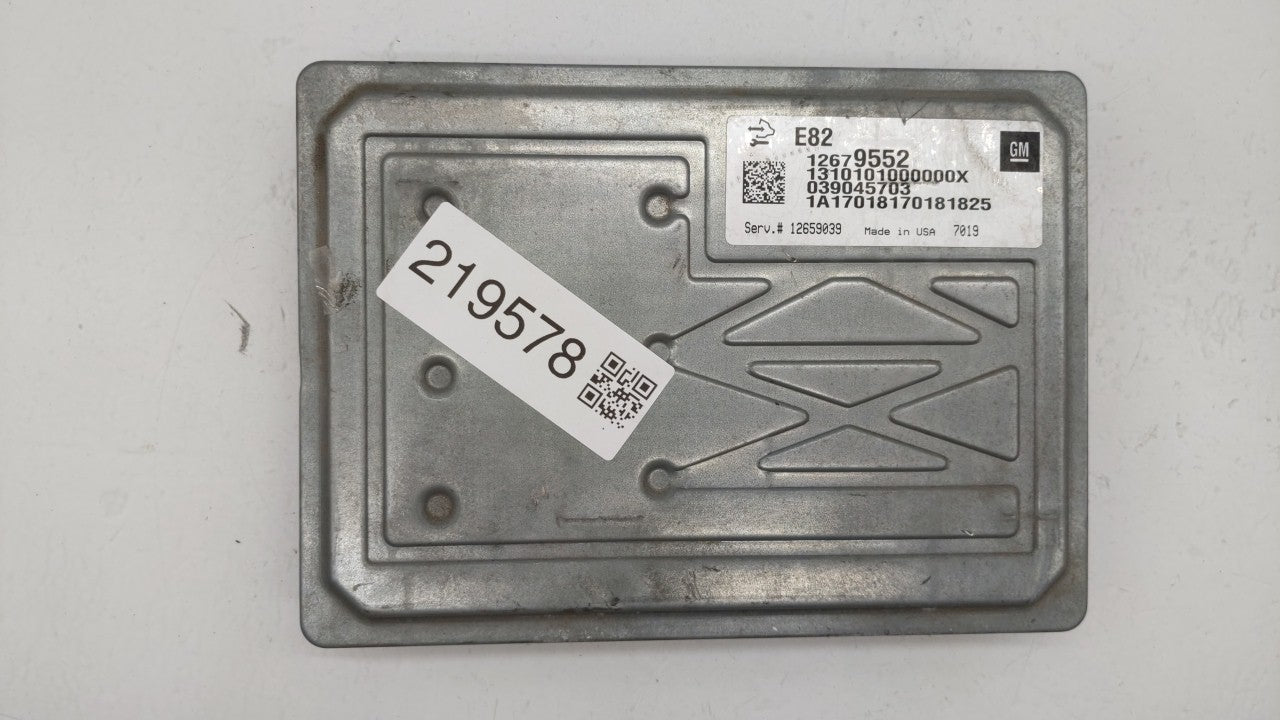 2017-2018 Gmc Acadia PCM Engine Computer ECU ECM PCU OEM P/N:12673932 12708794 Fits 2016 2017 2018 2019 OEM Used Auto Parts - Oemusedautoparts1.com