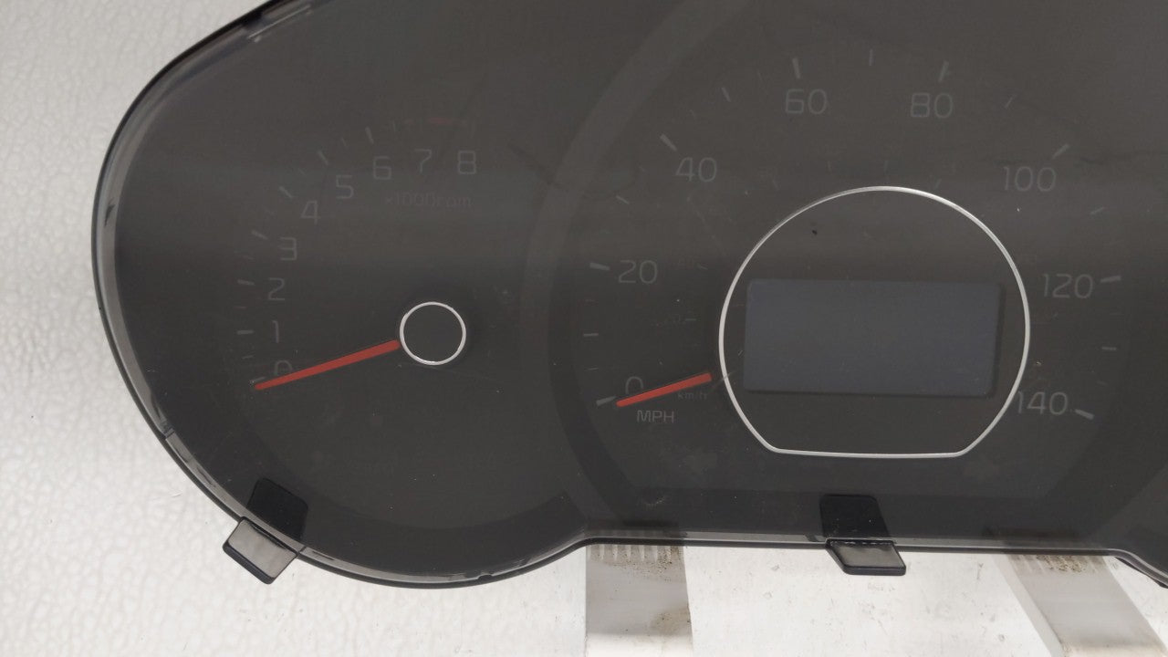 2016 Kia Soul Instrument Cluster Speedometer Gauges P/N:94006-B2600 Fits OEM Used Auto Parts - Oemusedautoparts1.com