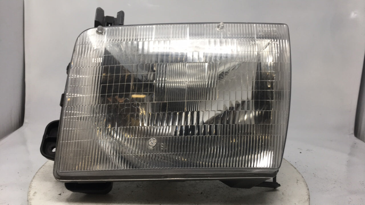 2000-2001 Nissan Xterra Driver Left Oem Head Light Headlight Lamp - Oemusedautoparts1.com