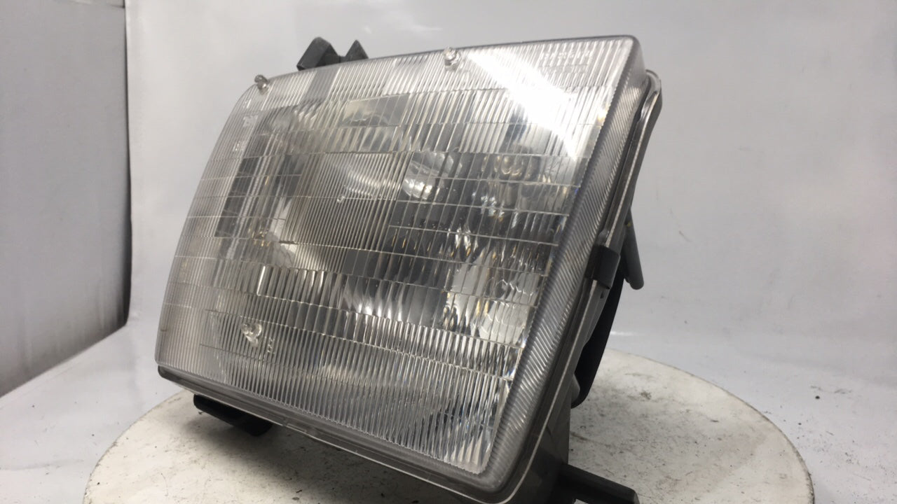 2000-2001 Nissan Xterra Driver Left Oem Head Light Headlight Lamp - Oemusedautoparts1.com