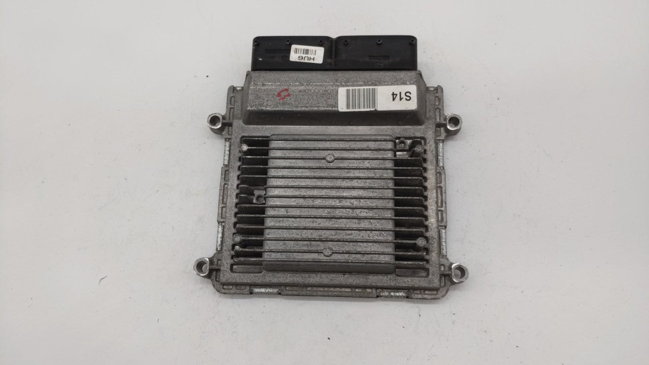 2011 Hyundai Elantra PCM Engine Computer ECU ECM PCU OEM P/N:39102-2EMB0 39103-2EMB0 Fits OEM Used Auto Parts - Oemusedautoparts1.com