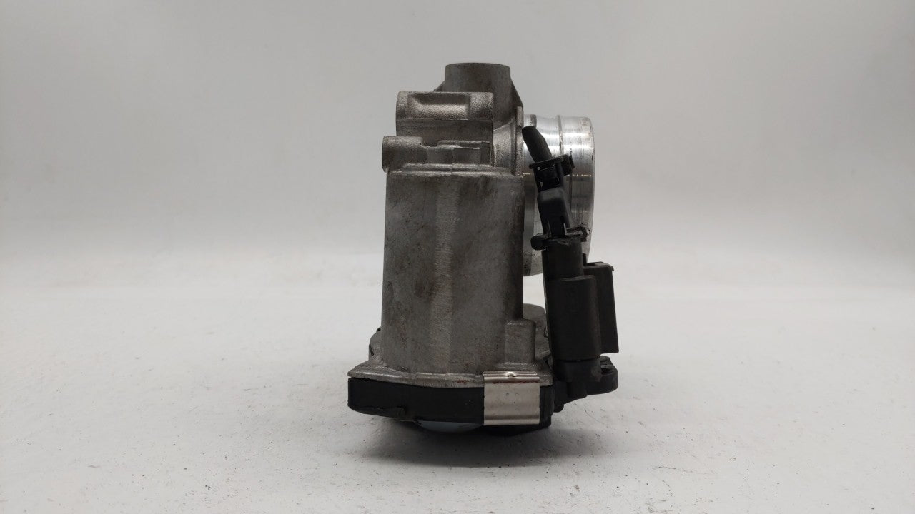 2018-2019 Chevrolet Equinox Throttle Body P/N:12659491BA 12671379AA Fits 2016 2017 2018 2019 OEM Used Auto Parts - Oemusedautoparts1.com