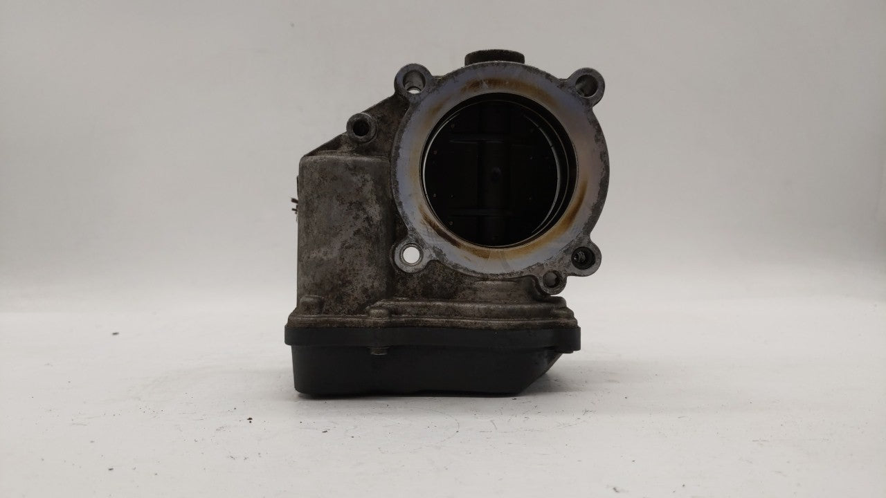 2009-2018 Volkswagen Tiguan Throttle Body P/N:06F 133 062 E 06F 133 062 J Fits OEM Used Auto Parts - Oemusedautoparts1.com