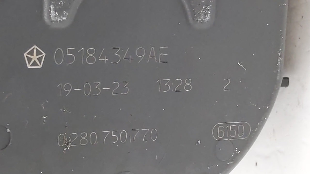 2014-2017 Jeep Cherokee Throttle Body P/N:05184349AB 05184349AE Fits 2011 2012 2013 2014 2015 2016 2017 2018 2019 OEM Used Auto Parts - Oemusedautoparts1.com