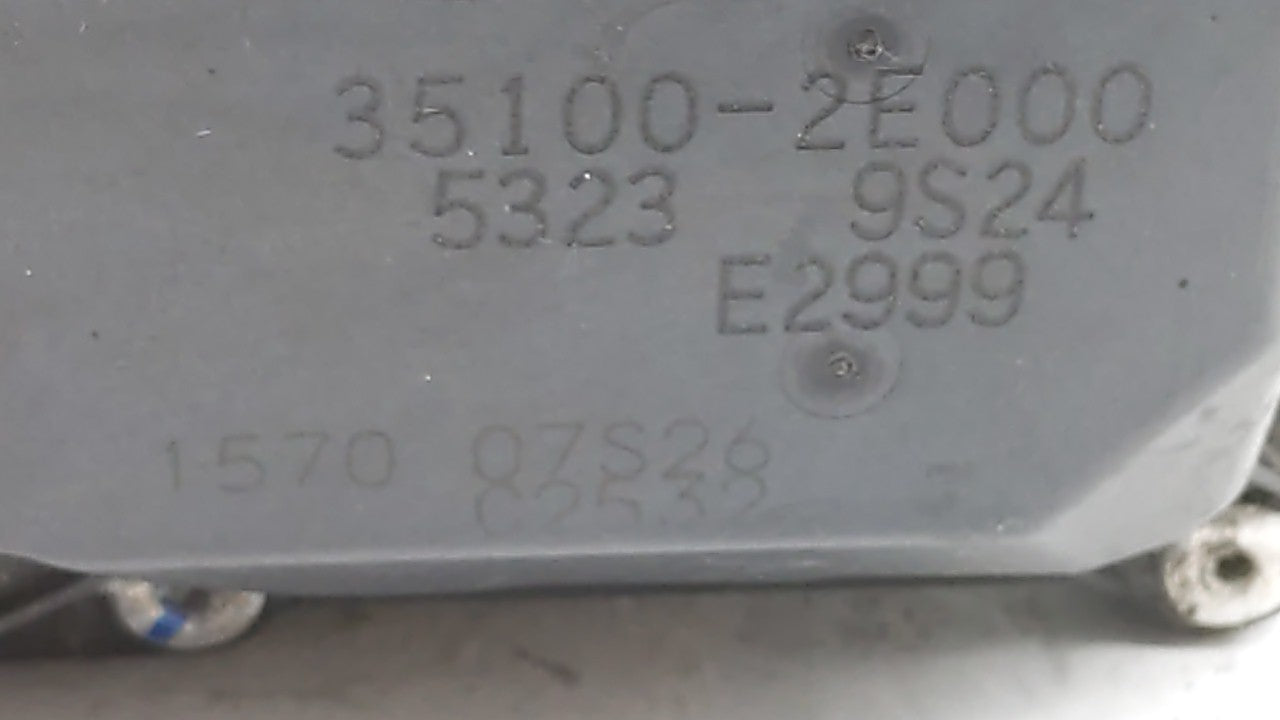 2011-2018 Hyundai Elantra Throttle Body P/N:35100-2E000 Fits 2011 2012 2013 2014 2015 2016 2017 2018 2019 OEM Used Auto Parts - Oemusedautoparts1.com