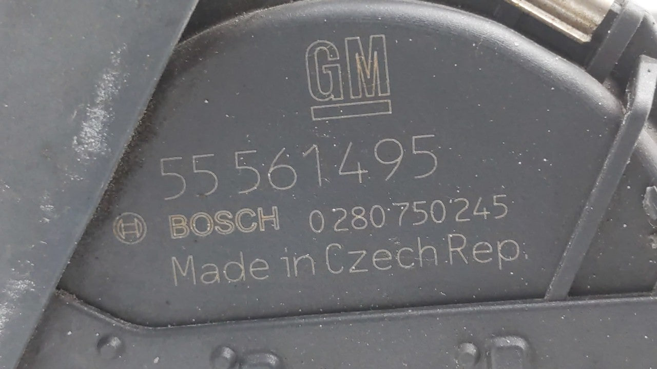 2012-2018 Chevrolet Sonic Throttle Body P/N:55577375 55 577 375 Fits 2009 2010 2011 2012 2013 2014 2015 2016 2017 2018 OEM Used Auto Parts - Oemusedautoparts1.com