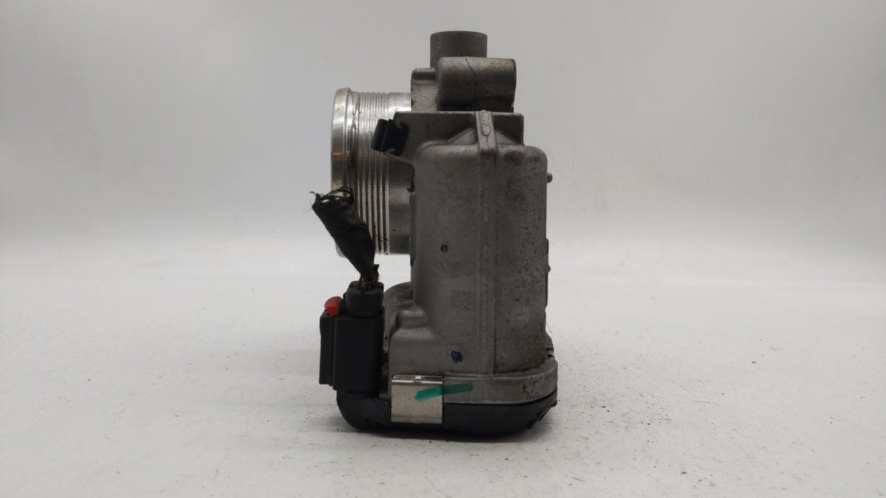 2017-2019 Ford Escape Throttle Body P/N:DS7E-9F991-BB Fits 2014 2015 2016 2017 2018 2019 OEM Used Auto Parts - Oemusedautoparts1.com