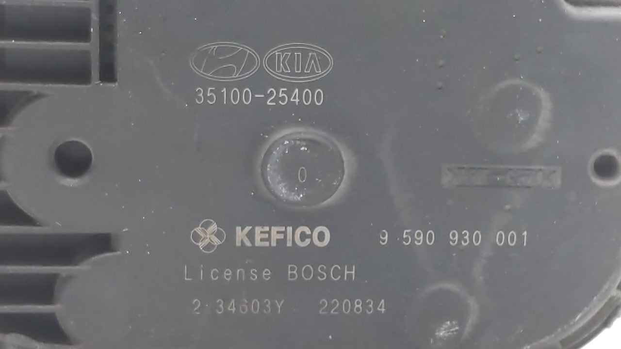2010-2013 Hyundai Tucson Throttle Body P/N:35100-25400 35100-25200 Fits 2006 2007 2008 2009 2010 2011 2012 2013 OEM Used Auto Parts - Oemusedautoparts1.com