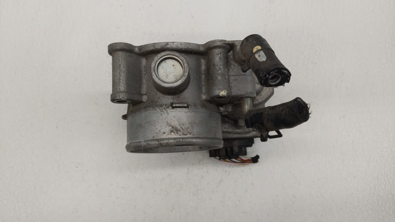 2011-2018 Hyundai Elantra Throttle Body P/N:35100-2E000 Fits 2011 2012 2013 2014 2015 2016 2017 2018 2019 OEM Used Auto Parts - Oemusedautoparts1.com