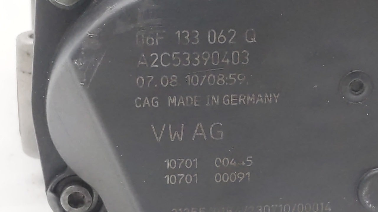 2009-2018 Volkswagen Tiguan Throttle Body P/N:06F 133 062 E 06F 133 062 J Fits OEM Used Auto Parts - Oemusedautoparts1.com