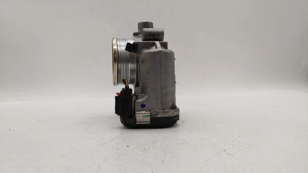 2016-2019 Ford Explorer Throttle Body P/N:DS7E-9F991-BB Fits 2014 2015 2016 2017 2018 2019 OEM Used Auto Parts - Oemusedautoparts1.com