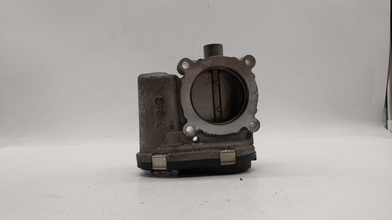 2012-2013 Ford Focus Throttle Body P/N:CM5E-9F991-AD Fits 2012 2013 2014 2015 2016 2017 OEM Used Auto Parts - Oemusedautoparts1.com