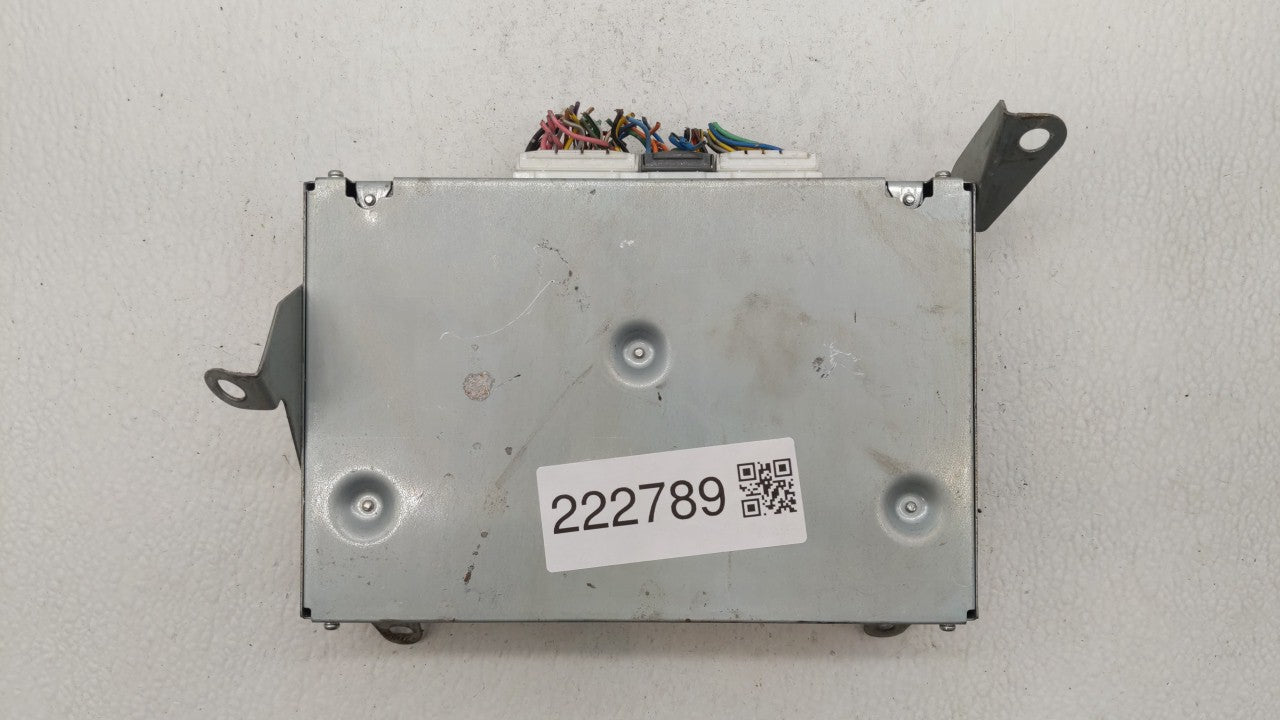 2002-2004 Isuzu Axiom Chassis Control Module Ccm Bcm Body Control - Oemusedautoparts1.com