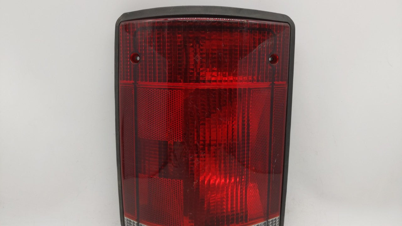 2005-2014 Ford E-250 Tail Light Assembly Driver Left OEM P/N:F7UB 13441 A1 Fits 2005 2006 2007 2008 2009 2010 2011 2012 2013 2014 OEM Used Auto Parts - Oemusedautoparts1.com