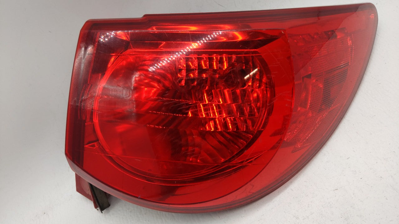 2009-2012 Chevrolet Traverse Tail Light Assembly Passenger Right OEM Fits 2009 2010 2011 2012 OEM Used Auto Parts - Oemusedautoparts1.com