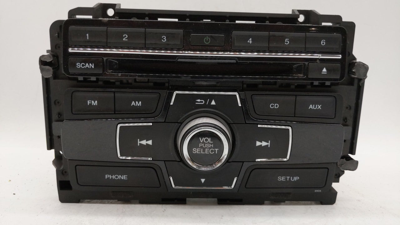 2013-2015 Honda Civic Radio AM FM Cd Player Receiver Replacement P/N:39100-TR3-A314-M1 39100-TS8-L314-M1 Fits 2013 2014 2015 OEM Used Auto Parts - Oemusedautoparts1.com