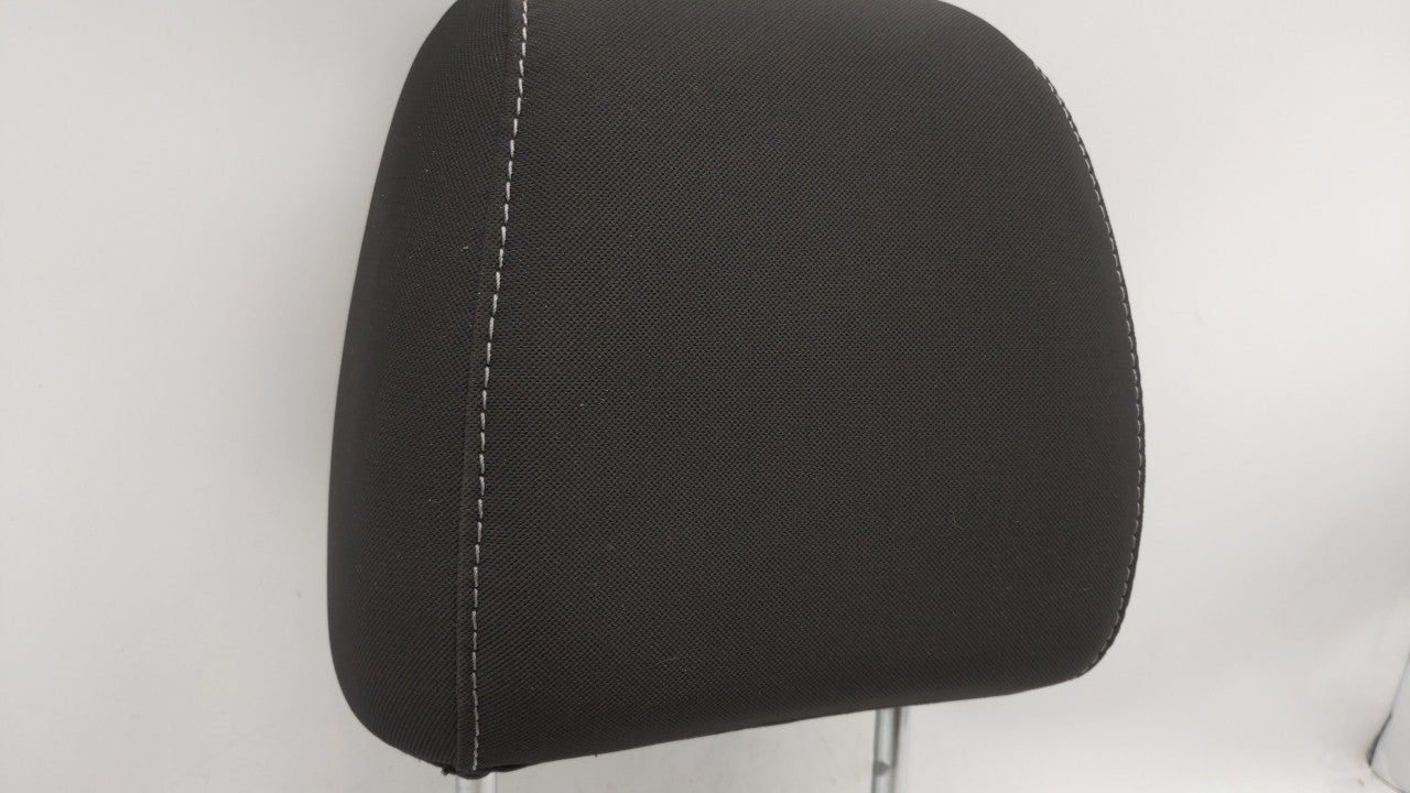 2005-2006 Chevrolet Malibu Headrest Head Rest Rear Seat Fits 2005 2006 OEM Used Auto Parts - Oemusedautoparts1.com